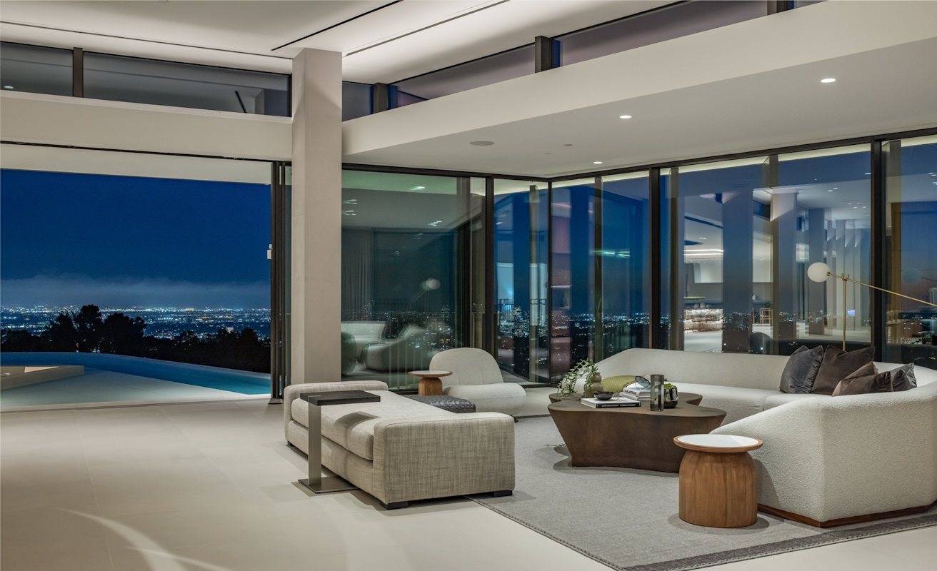 Exterior view of the luxury villa in Los Angeles with headline overlay